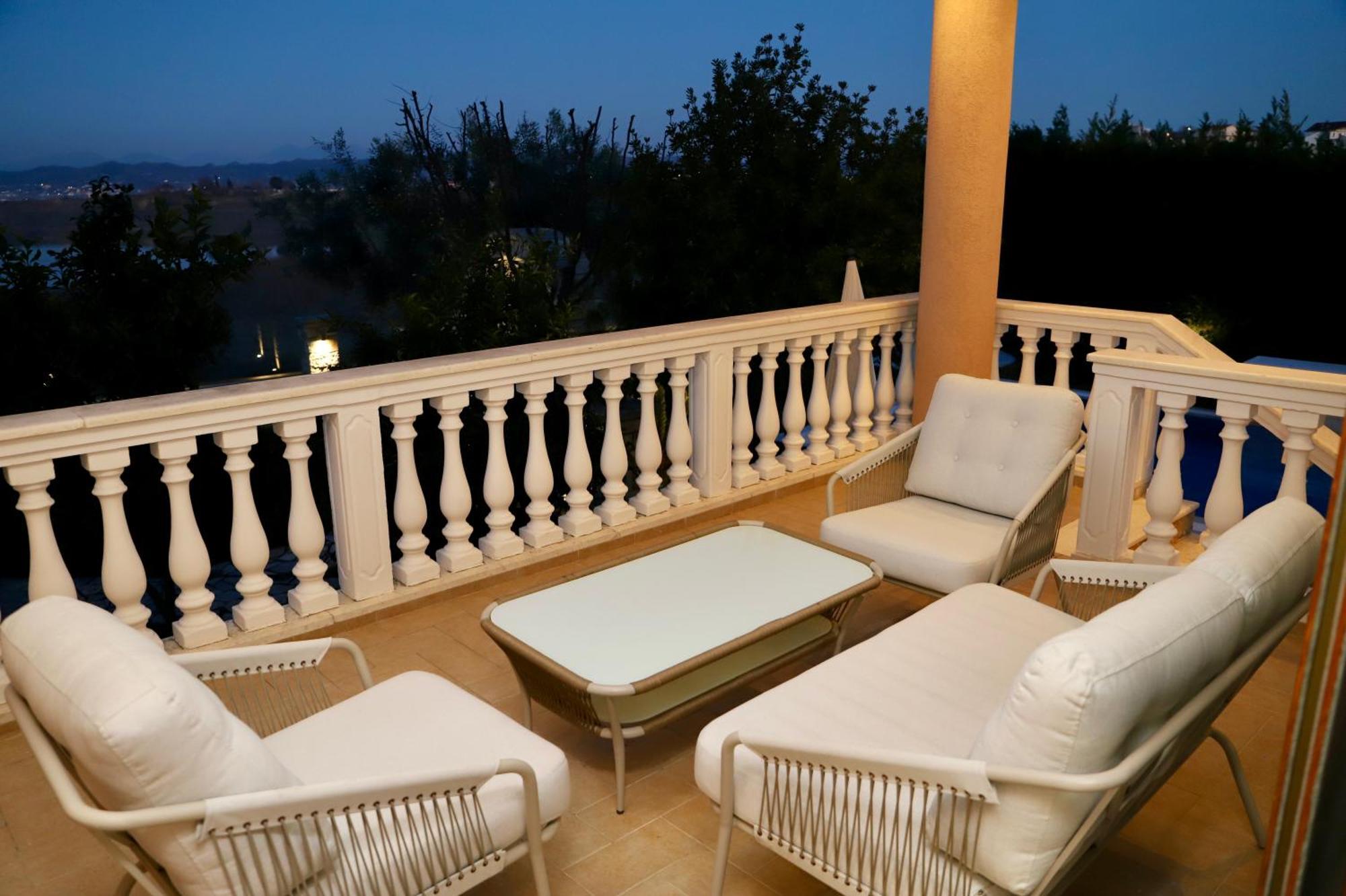 Green Villa With Private Pool Durres Ngoại thất bức ảnh